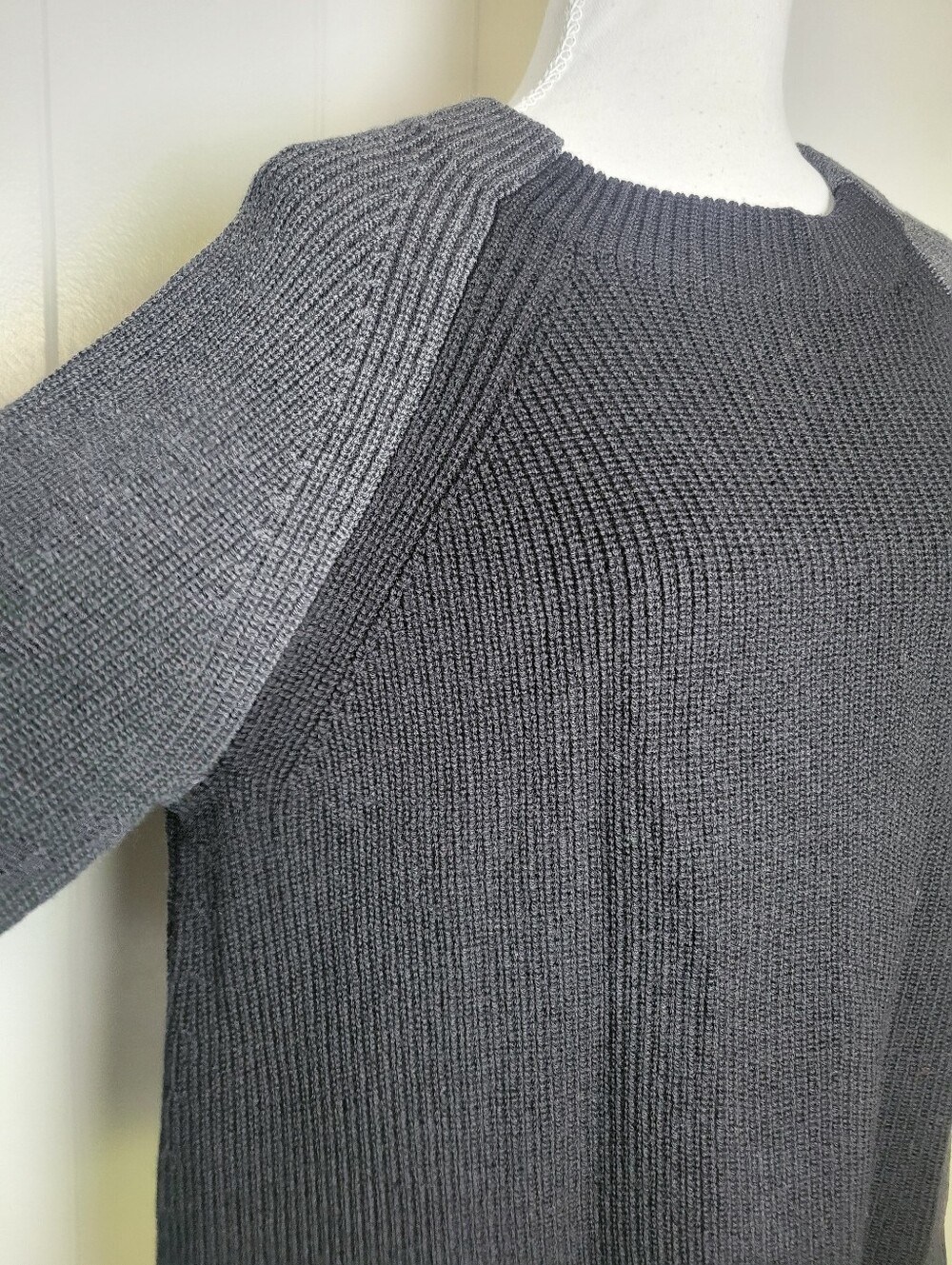 Eileen Fisher Color Block Pullover Sweater Extra Fine Merino Wool Black & Gray M - Picture 5 of 10
